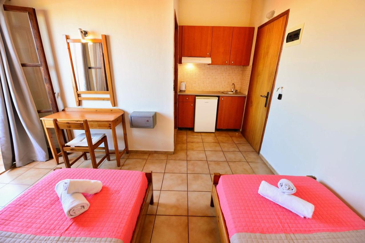 Vergas Hotel Malia Luaran gambar